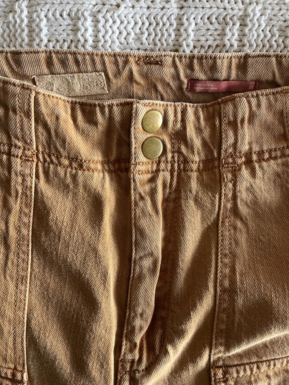 Pilcro Straight-Leg Cargo Pants in Warm Tan - Picture 5 of 13